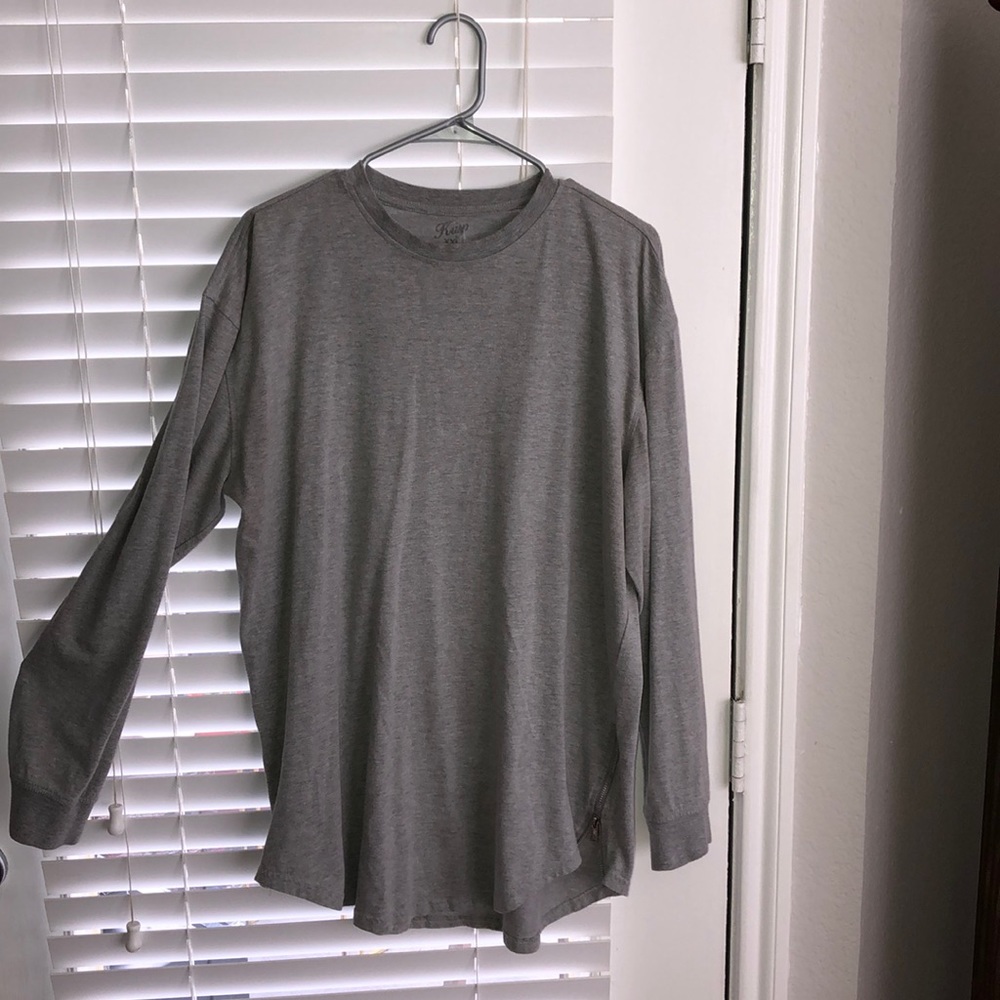 Long sleeve causal tee